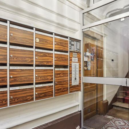 Superbe 2 Pieces Au Coeur Du Xvieme Bed and Breakfast París Exterior foto