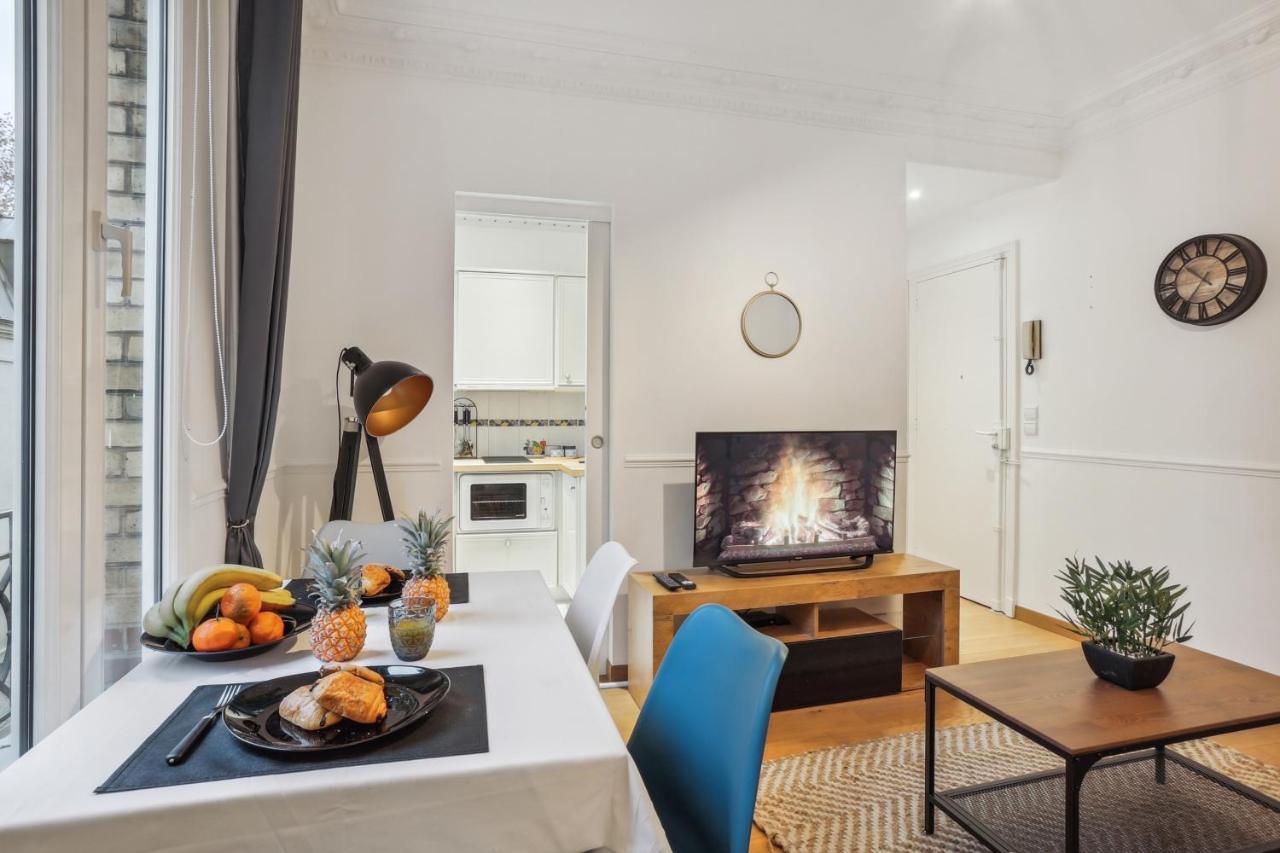 Superbe 2 Pieces Au Coeur Du Xvieme Bed and Breakfast París Exterior foto