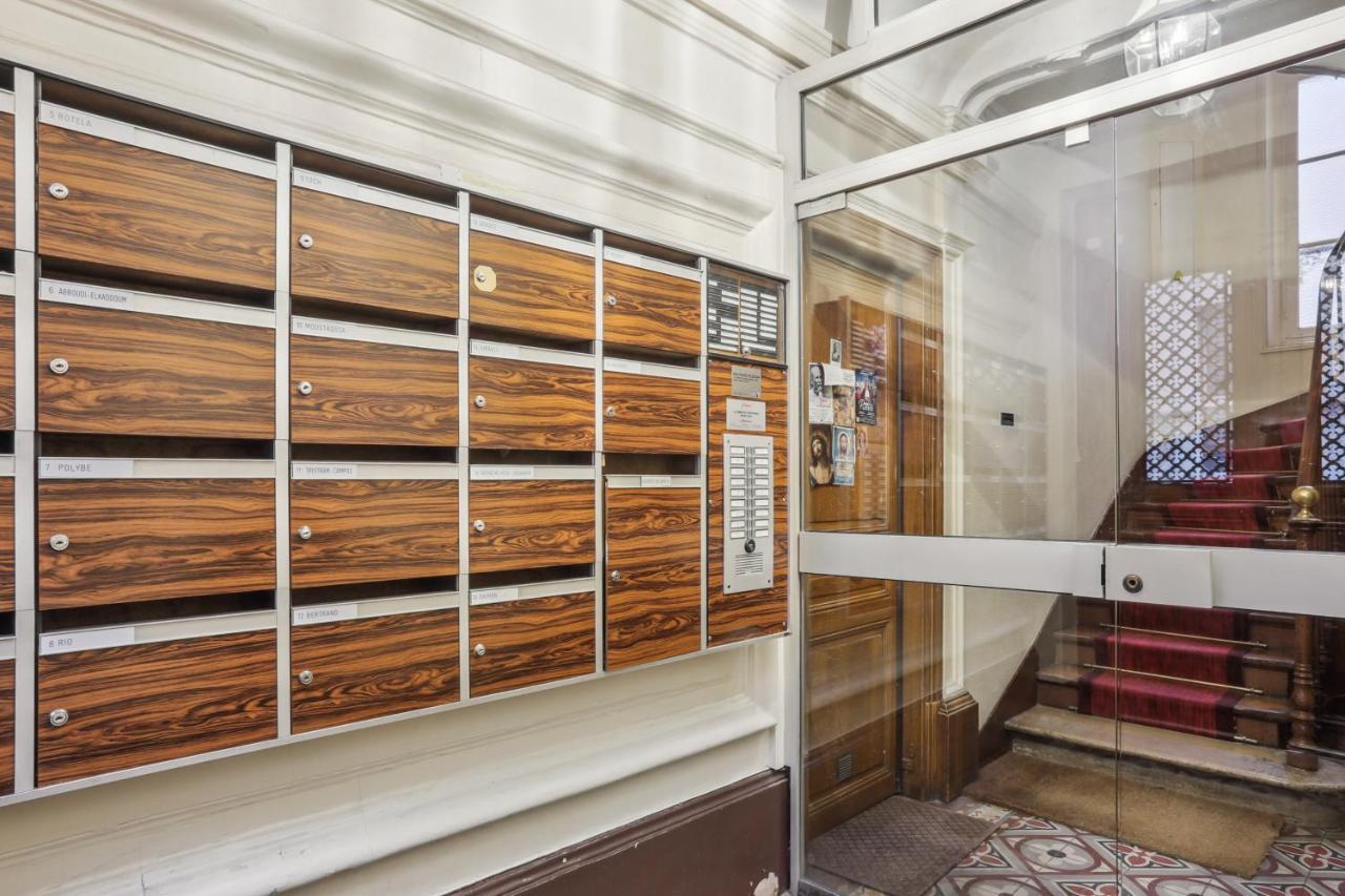 Superbe 2 Pieces Au Coeur Du Xvieme Bed and Breakfast París Exterior foto